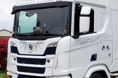 scania-camion-deco-peint-a-la-main-pinstriping-logo-lettrage-customisation-3